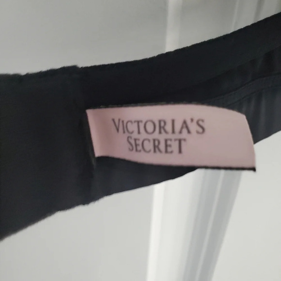 Victoria's Secret satin and lace bralette - Picture 8 of 10